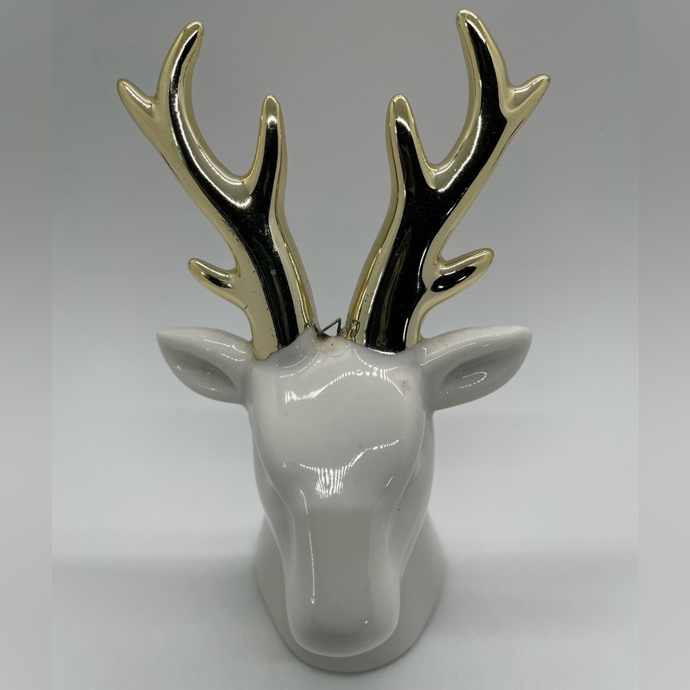 Reindeer ornament